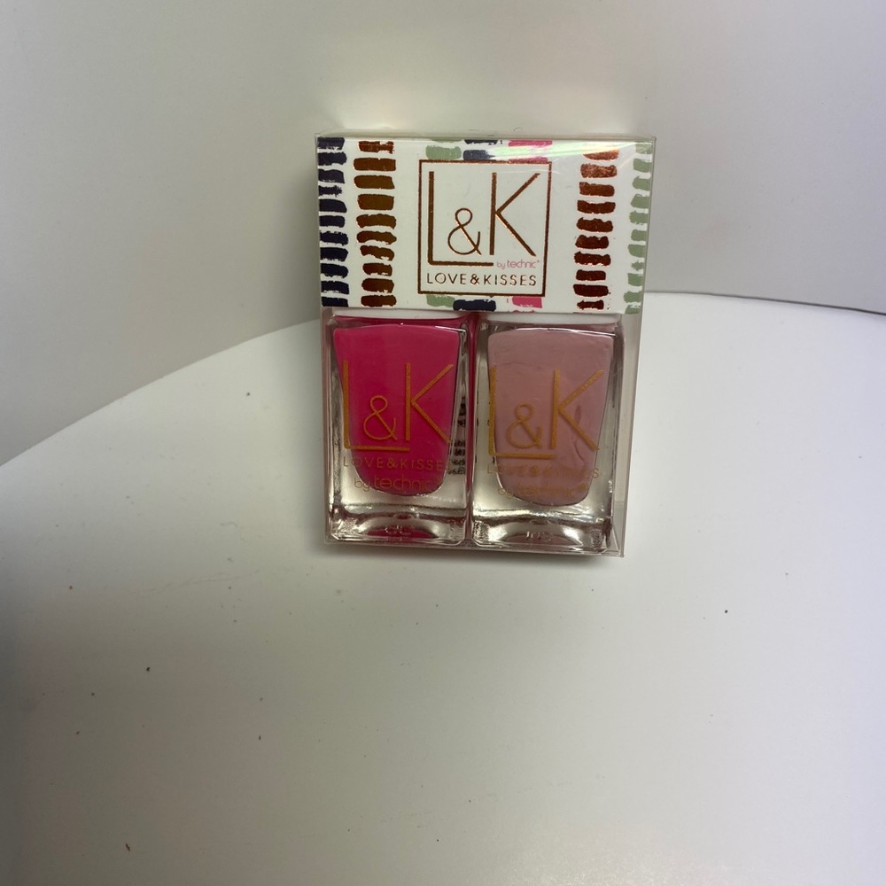 Make-up Essentials set CALA. Condition is "New